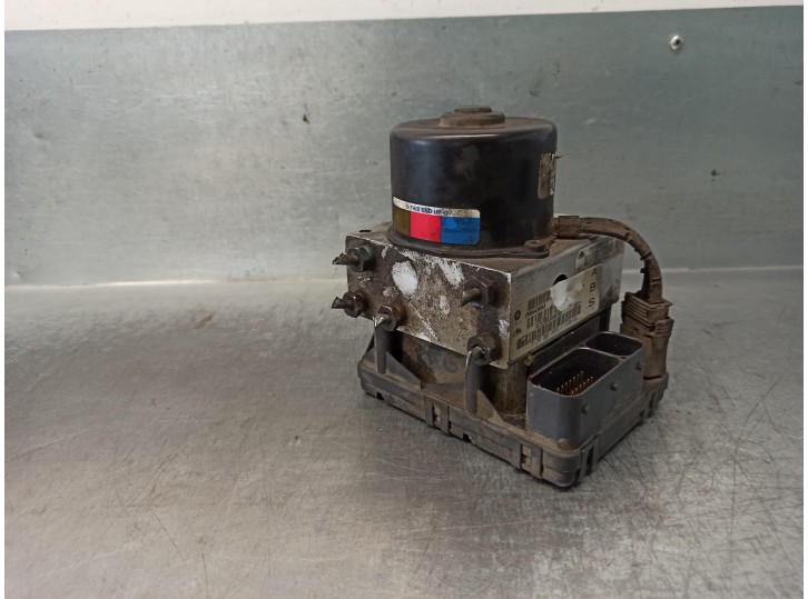 Recambio de abs para jeep gr.cherokee (wj/wg) 2.7 crd cat referencia OEM IAM 56041821AA  