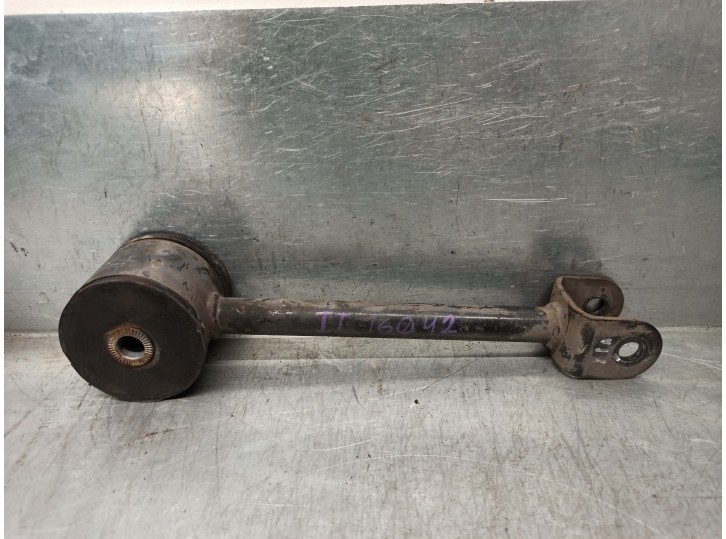 Recambio de brazo suspension superior trasero izquierdo para hyundai xg 3.0 xg referencia OEM IAM 5527038000  