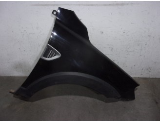 Recambio de aleta delantera derecha para chevrolet captiva 2.0 diesel cat referencia OEM IAM 96624396 NEGRA 