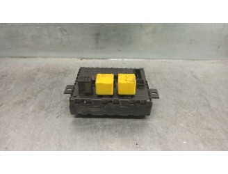 Recambio de caja reles / fusibles para lancia lybra berlina 2.0 20v cat referencia OEM IAM 46447809  
