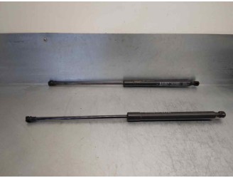 Replacement trunk / tailgate shock absorbers for Renault Arkana OEM IAM reference 904520237R 