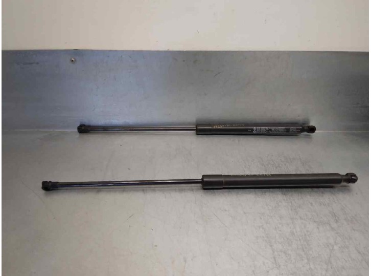 Recambio de amortiguadores maletero / porton para renault arkana referencia OEM IAM 904520237R  