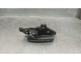 Replacement front left interior door handle for Lancia Lybra Saloon 2.0 20V cat OEM IAM reference 