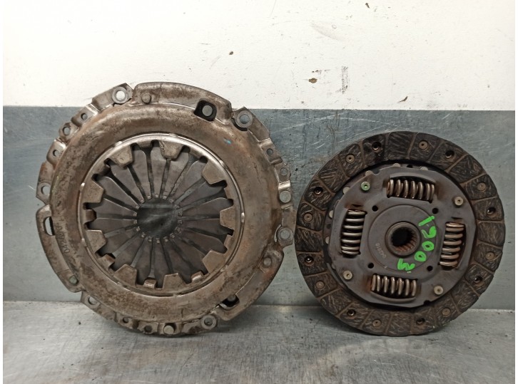 Recambio de kit embrague para peugeot 106 (s2) 1.5 diesel cat (tud5 / vjy) referencia OEM IAM 2050X4 