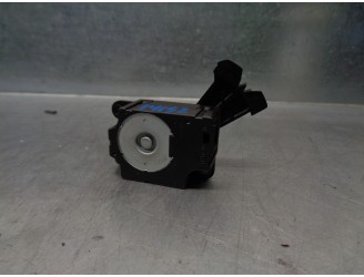 Recambio de motor calefaccion para peugeot 208 1.2 12v e-vti referencia OEM IAM   