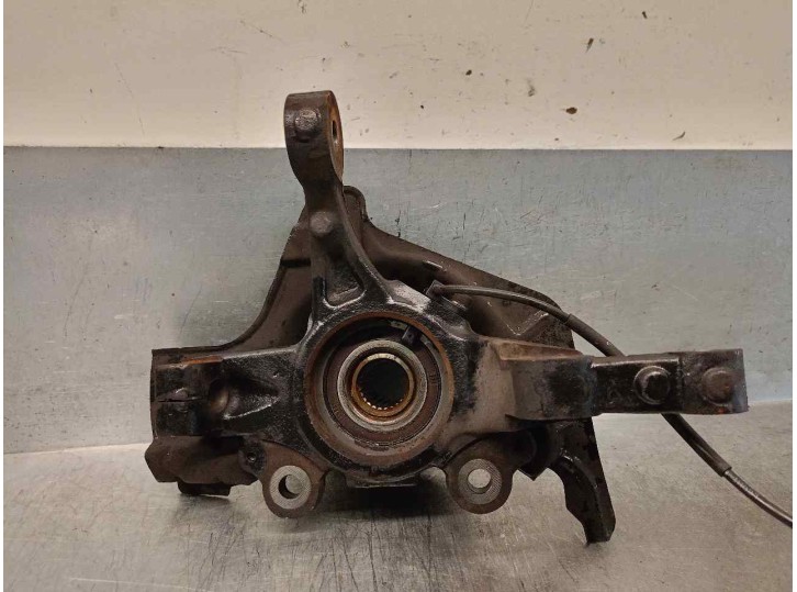 Recambio de mangueta delantera izquierda para fiat doblo 1.3 16v jtd cat referencia OEM IAM 51940120  