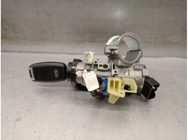 Replacement ignition switch for Kia Niro I (DE) 1.6 GDi Hybrid OEM IAM reference 81910D3000 81910D3000 