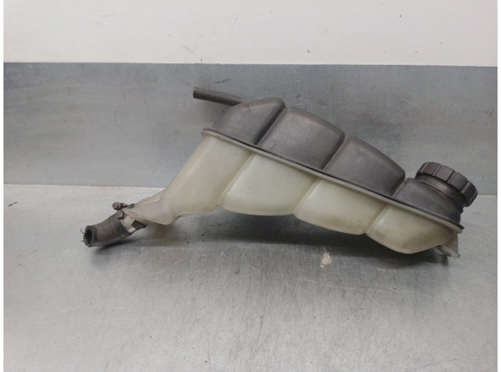 Replacement expansion tank for Mercedes-Benz E-Class (W210) Diesel Saloon 2.7 CDi 20V CAT OEM IAM reference 2105000549 