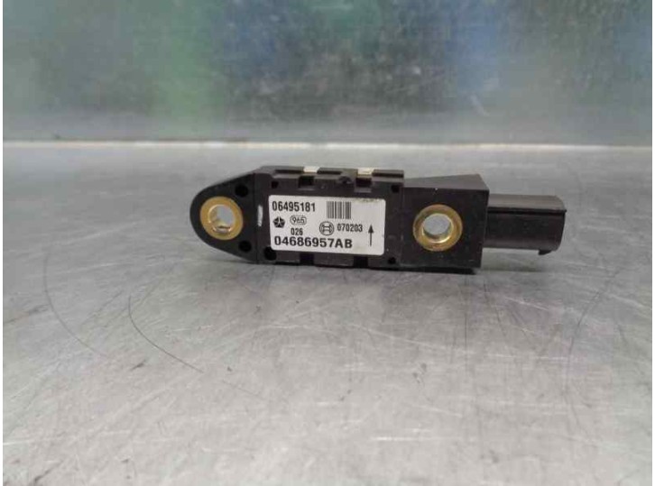 Recambio de sensor impacto para chrysler pt cruiser cabrio 2.4 turbo referencia OEM IAM 04686957AB  