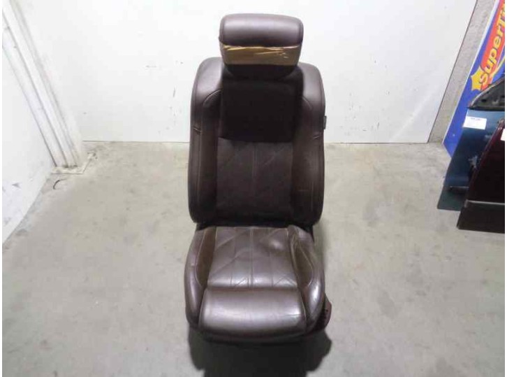 Recambio de asiento delantero izquierdo para infiniti fx 5.0 v8 cat referencia OEM IAM CUERO MARRON OSCURO 5 PUERTAS