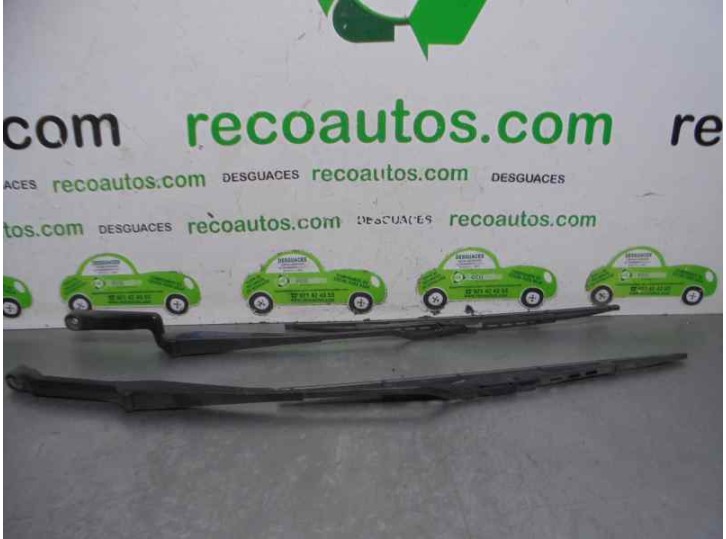 Replacement front right wiper arm for Volkswagen Polo Saloon (6N1) 1.6 OEM IAM reference 