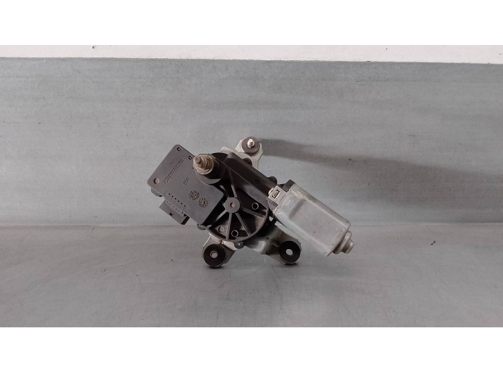 Recambio de motor limpia trasero para chevrolet captiva 2.0 diesel cat referencia OEM IAM 96627058  