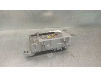 Recambio de caja reles / fusibles para citroën nemo 1.4 hdi referencia OEM IAM 01368890080 