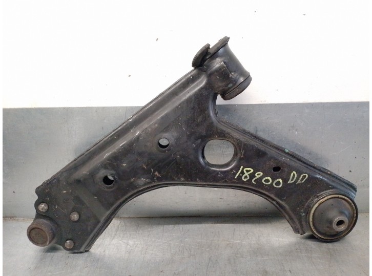 Replacement front right lower suspension arm for Opel Corsa E 1.3 16V CDTi OEM IAM reference 352543 