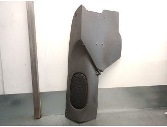 Recambio de guarnecido puerta trasera derecha para chevrolet camaro 3.8 referencia OEM IAM 10270236  