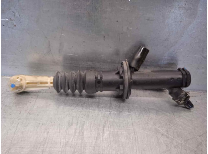 Recambio de bomba embrague para renault fluence dynamique referencia OEM IAM 306107195R  