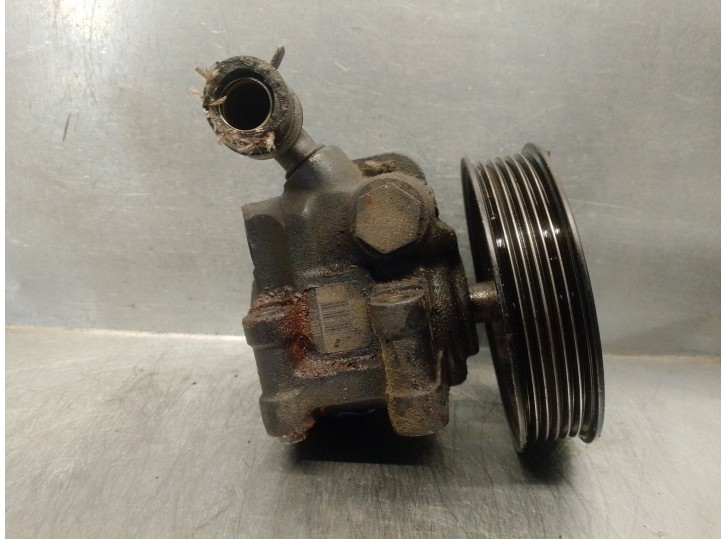 Recambio de bomba servodireccion para ford fiesta berlina (dx) 1.3 cat referencia OEM IAM 3907535 HBDEZ 