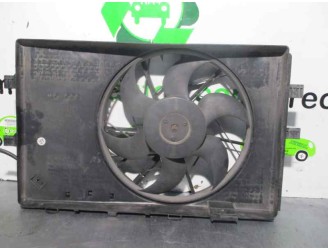 Recambio de electroventilador para mercedes-benz clase a (w168) 1.6 cat referencia OEM IAM A1685050555 3135103397 BOSCH