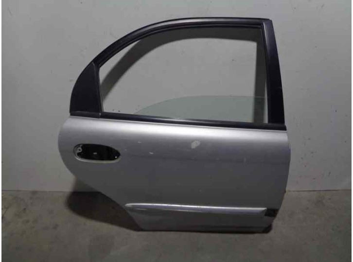 Replacement rear right door for Kia Shuma II 1.6 CAT OEM IAM reference K2NA72020 GREY 5 DOORS