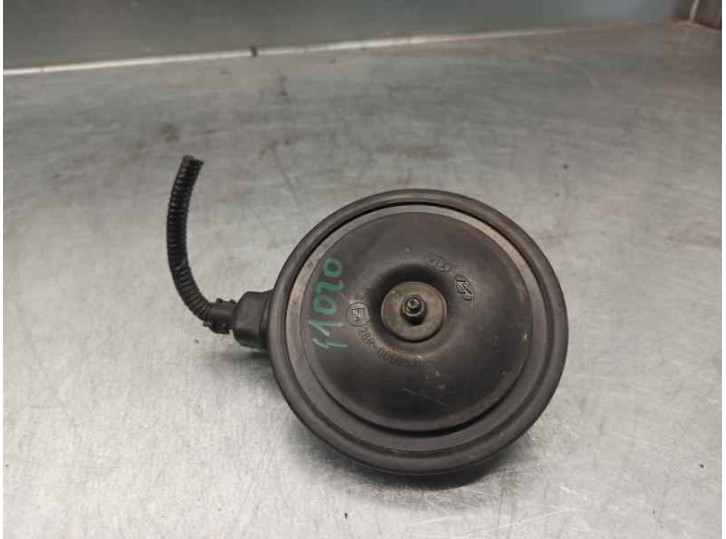 Recambio de claxon para kia sportage 2.0 turbodiesel cat referencia OEM IAM E428R000033 