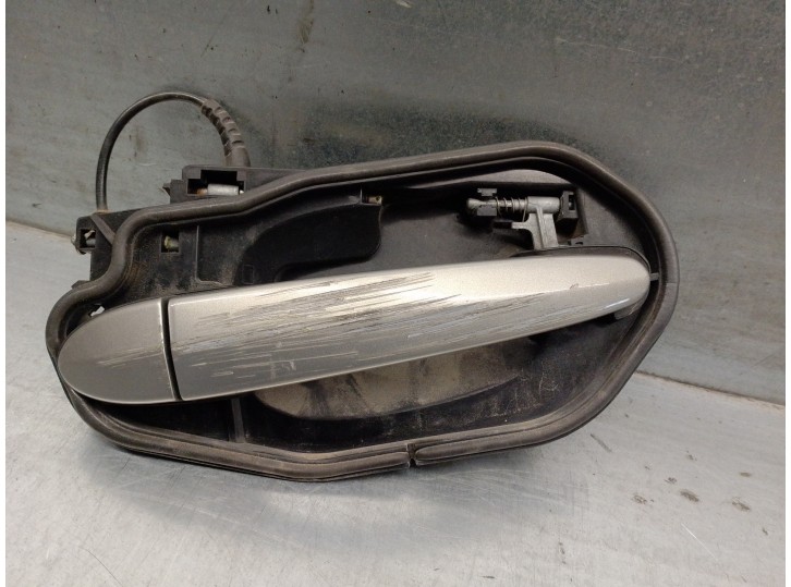Recambio de maneta exterior delantera derecha para bmw x3 (e83) 2.0 turbodiesel cat referencia OEM IAM 51217199556 5 PUERTAS