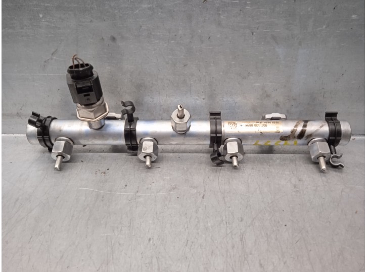 Recambio de rampa inyectora para audi a8 (4e2) 4.2 v8 40v referencia OEM IAM 057130089K 