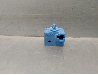 Recambio de modulo electronico para toyota c-hr referencia OEM IAM 8665250010 0689004430 DENSO