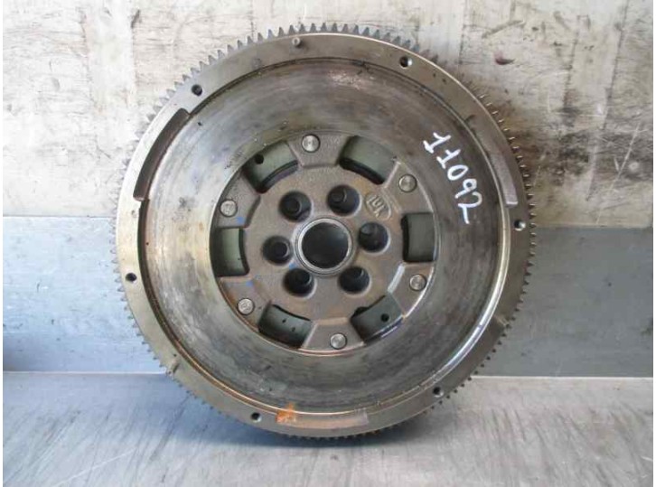 Recambio de volante motor para seat leon st (5f8) 2.0 tdi referencia OEM IAM 04L105266C  LUK