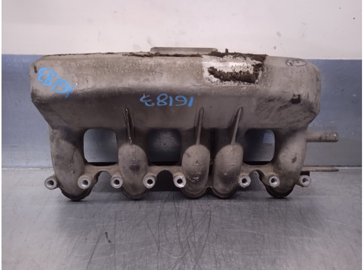 Recambio de colector admision para volkswagen t4 bus (mod. 1991) 2.5 tdi referencia OEM IAM 074129713T  