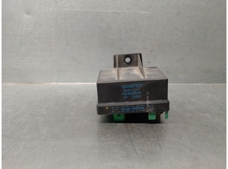 Recambio de caja precalentamiento para citroën xantia berlina 1.9 turbodiesel referencia OEM IAM 9619039780 735068 GCARTIER