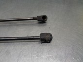 Replacement tailgate / boot lid struts for Hyundai i30 (GD) 1.4 CRDi CAT OEM IAM reference 81780A6000 