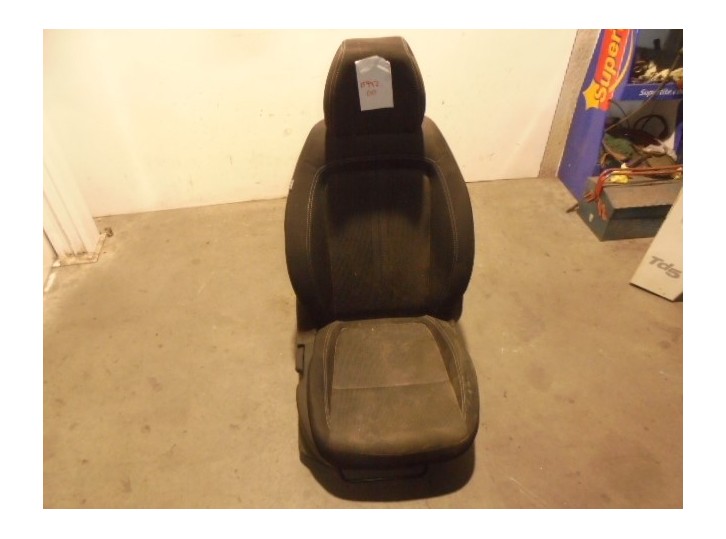 Recambio de asiento delantero derecho para fiat tipo ii (357) fam easy referencia OEM IAM TELA NEGRA 5 PUERTAS