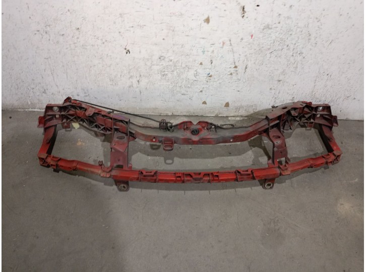 Recambio de panel frontal para ford focus berlina (cap) 2.0 tdci cat referencia OEM IAM 1675180 1675180 