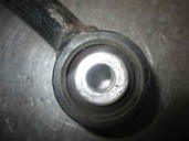 Recambio de brazo suspension superior trasero izquierdo para ssangyong rodius 2.0 td cat referencia OEM IAM 