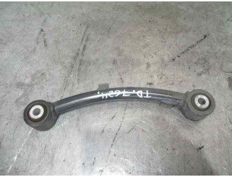 Recambio de brazo suspension superior trasero derecho para ssangyong rodius 2.0 td cat referencia OEM IAM 