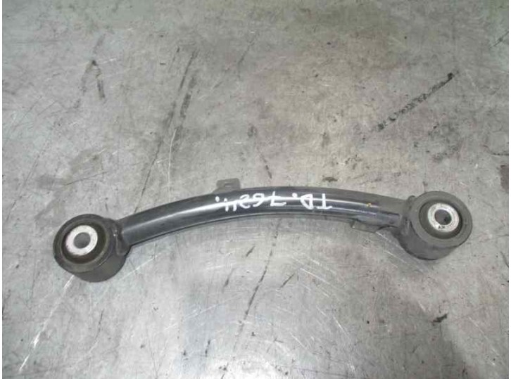 Recambio de brazo suspension superior trasero derecho para ssangyong rodius 2.0 td cat referencia OEM IAM   