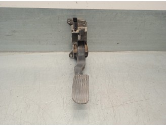 Recambio de potenciometro pedal para mercedes-benz sprinter 02.00  caja abierta 2.2 cdi cat referencia OEM IAM A9013000404 02810