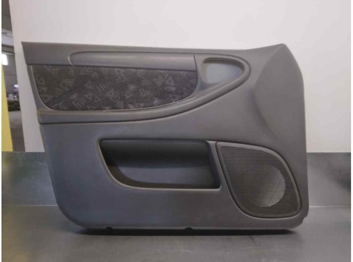 Recambio de guarnecido puerta delantera izquierda para daewoo lanos cool referencia OEM IAM 96275526  4 PUERTAS