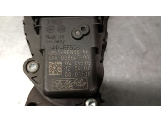 Recambio de electroventilador radiador aire acondicionado para saab 9-5 familiar 2.2 tid cat referencia OEM IAM 5460829 31510322