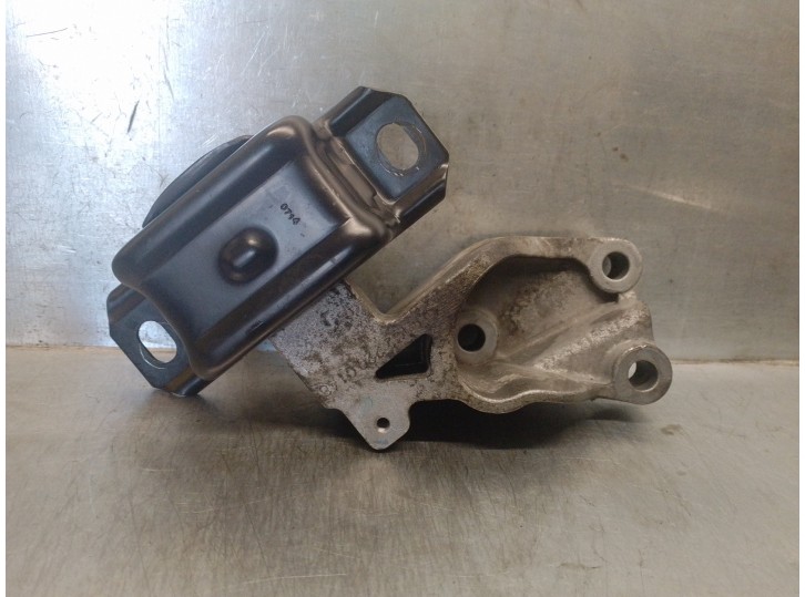 Recambio de soporte motor para smart coupe 1.0 cat referencia OEM IAM A1322200148 A1322200148 