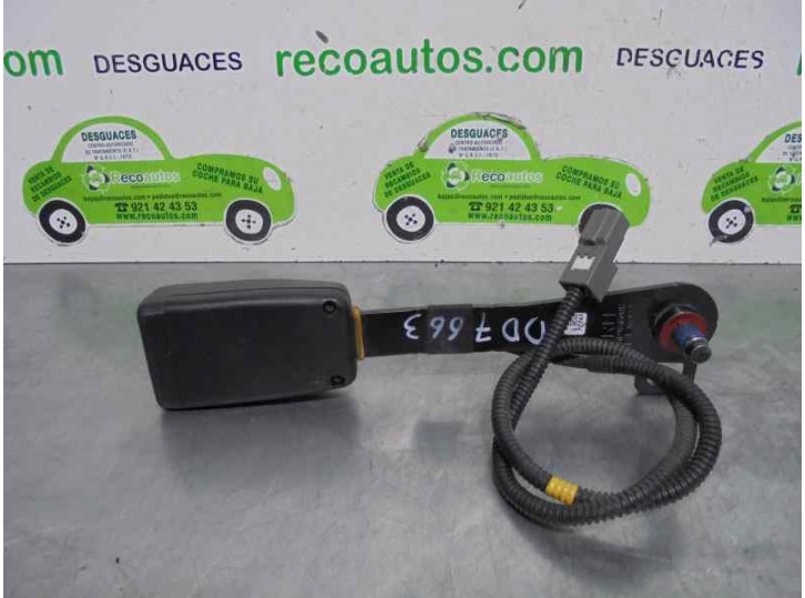 Recambio de enganche cinturon para kia cee´d 1.6 crdi cat referencia OEM IAM 888401H001  