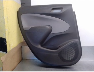 Recambio de guarnecido puerta trasera izquierda para opel crossland x 1.2 referencia OEM IAM 39026937 5 PUERTAS