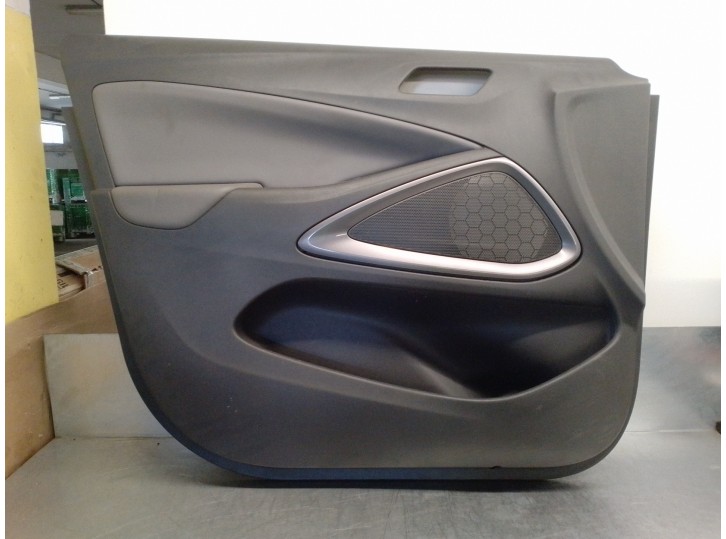 Recambio de guarnecido puerta delantera izquierda para opel crossland x 1.2 referencia OEM IAM 39107856 5 PUERTAS