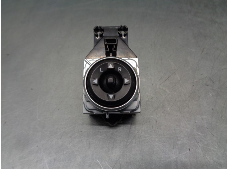 Recambio de mando retrovisor para hyundai i30 (gd) 1.4 crdi cat referencia OEM IAM 39Y4811110  