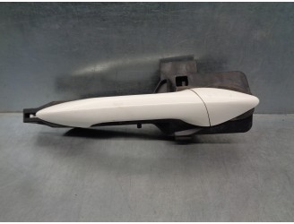 Recambio de maneta exterior delantera derecha para hyundai i30 (gd) 1.4 crdi cat referencia OEM IAM 82661A6050  5 PUERTAS