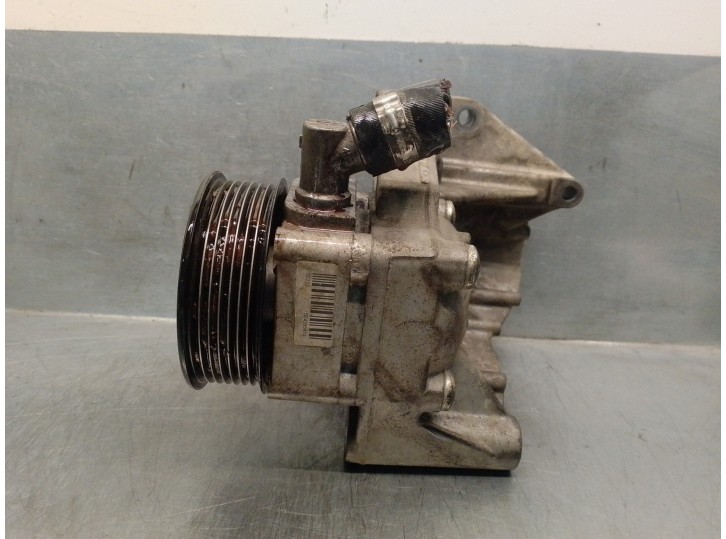 Recambio de bomba servodireccion para iveco daily ka 2.3 diesel cat referencia OEM IAM 504385414 7612955124 ZF