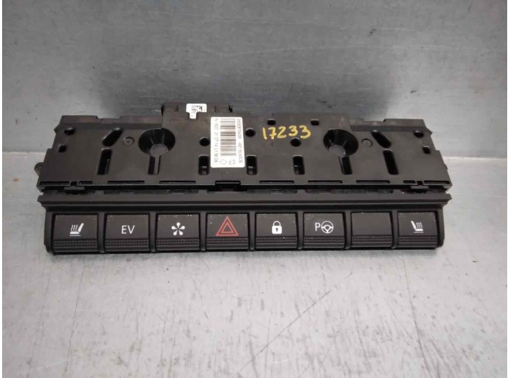 Recambio de warning para renault arkana referencia OEM IAM 283E87543R 