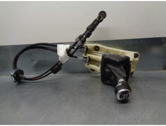 Recambio de palanca cambio para hyundai i30 (gd) 1.4 crdi cat referencia OEM IAM 43700A5200RY  
