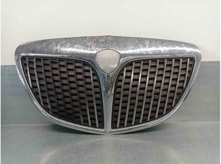 Recambio de rejilla delantera para lancia ypsilon (101) 1.3 jtd cat referencia OEM IAM 735349457 