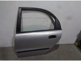 Recambio de puerta trasera izquierda para daewoo lanos 1.6 cat referencia OEM IAM 96303928 GRIS 5 PUERTAS